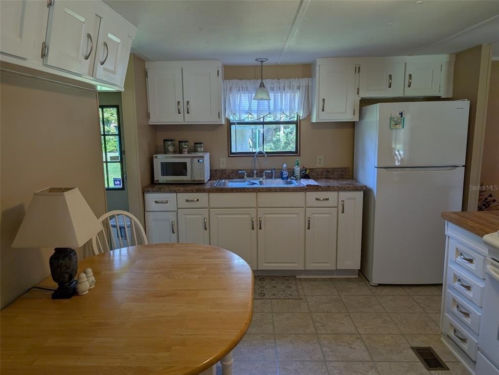 56314 Blue Creek Road - Photo 10