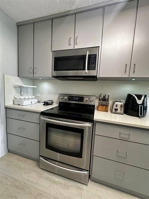 1261 Luis Vigoreaux Avenue - Photo 7