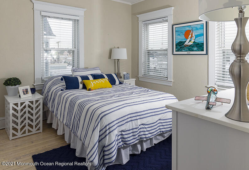 204 4th Avenue - Photo 9