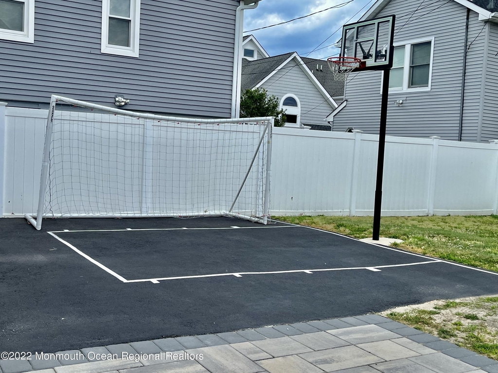 204 4th Avenue - Photo 18