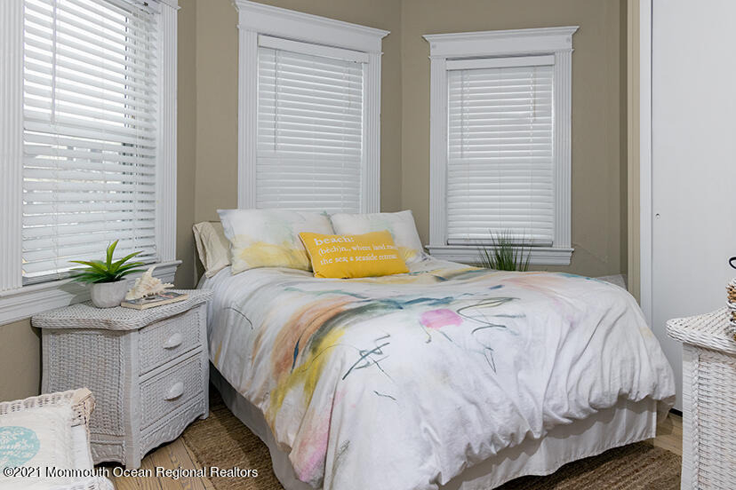 204 4th Avenue - Photo 10