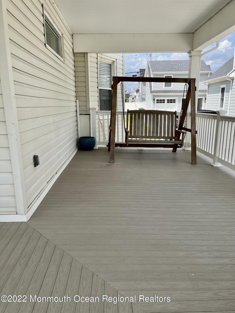 204 4th Avenue - Photo 4