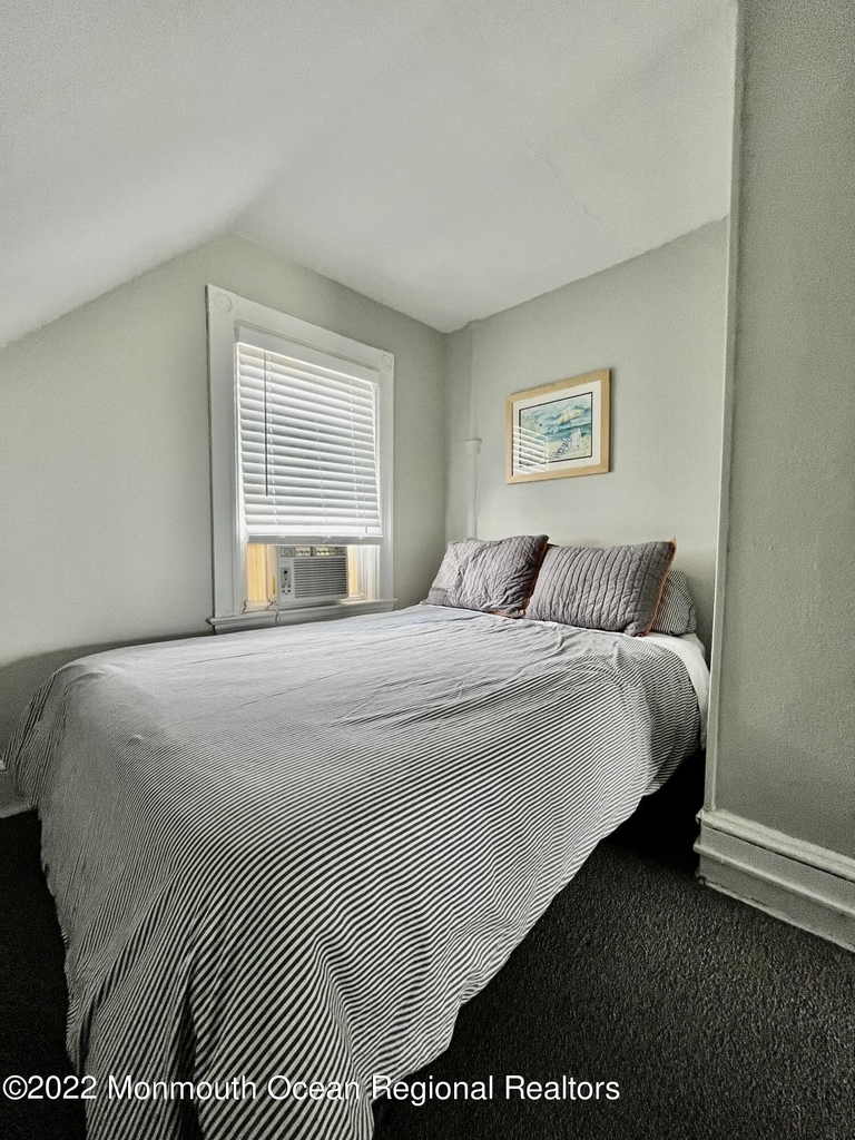 204 4th Avenue - Photo 16