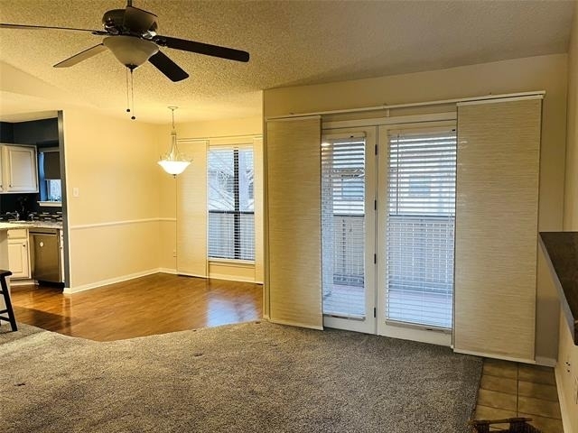 1304 Harwell Drive - Photo 3