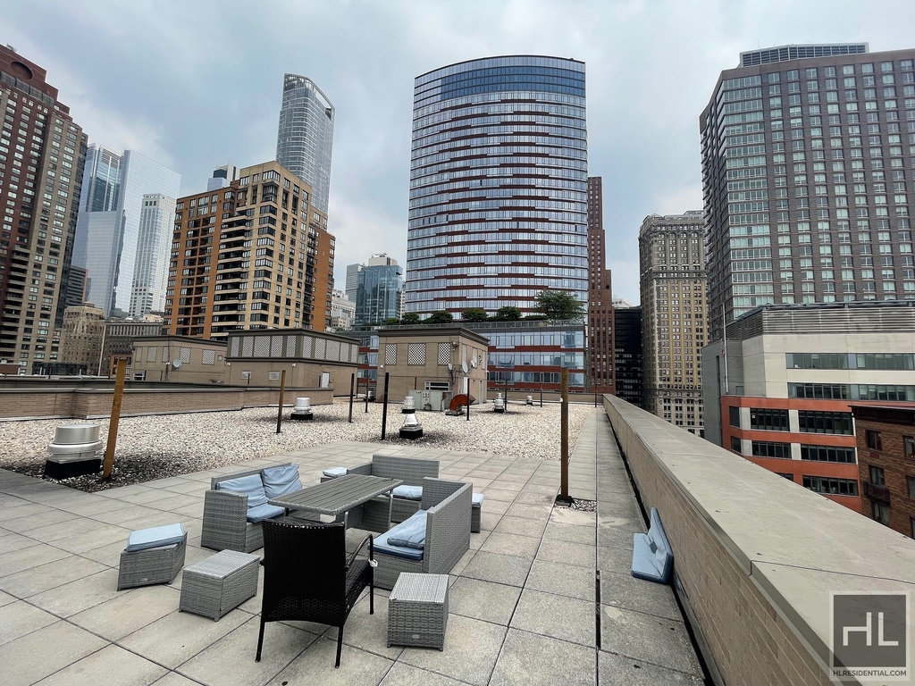 Battery Place - Photo 14