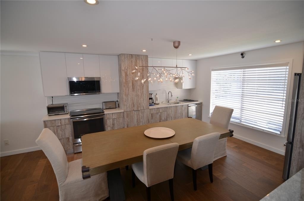 4420 Exeter Drive - Photo 4