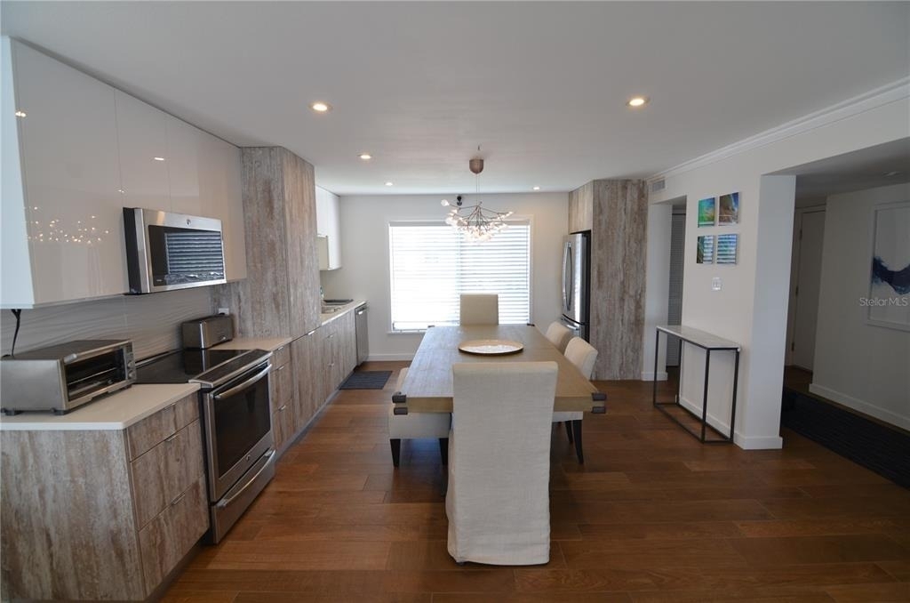 4420 Exeter Drive - Photo 5