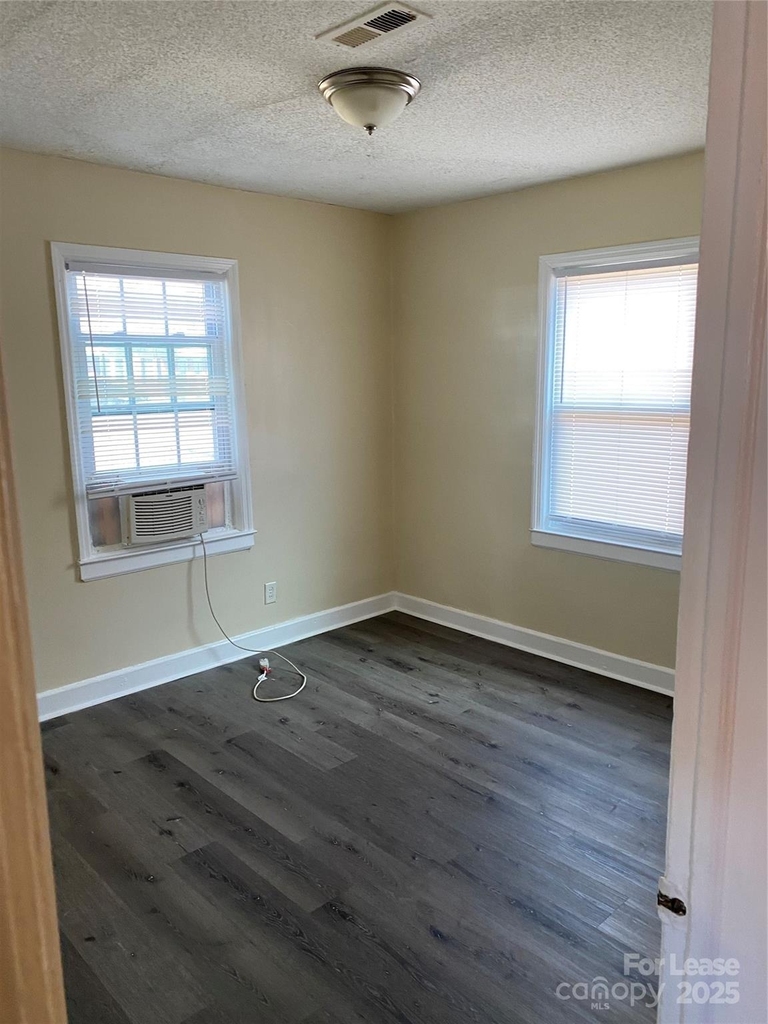 3100 Zircon Street - Photo 2
