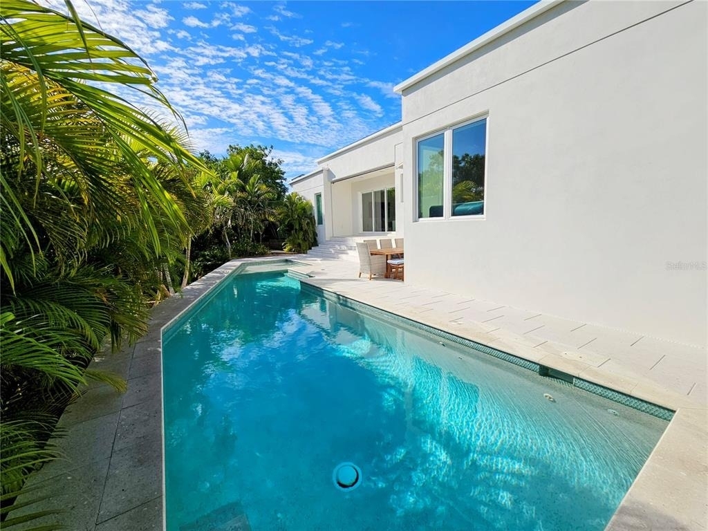 2408 Nassau Street - Photo 24