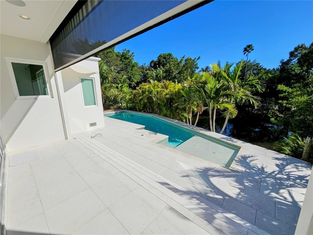 2408 Nassau Street - Photo 16