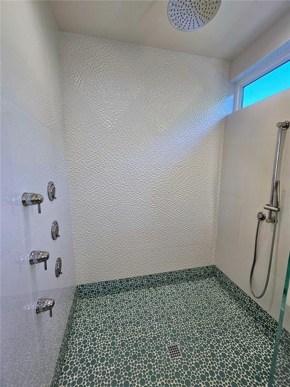 2408 Nassau Street - Photo 12