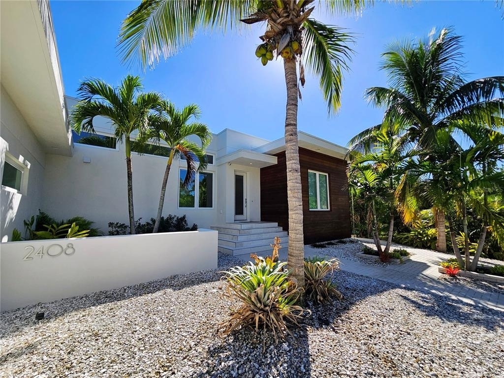 2408 Nassau Street - Photo 9