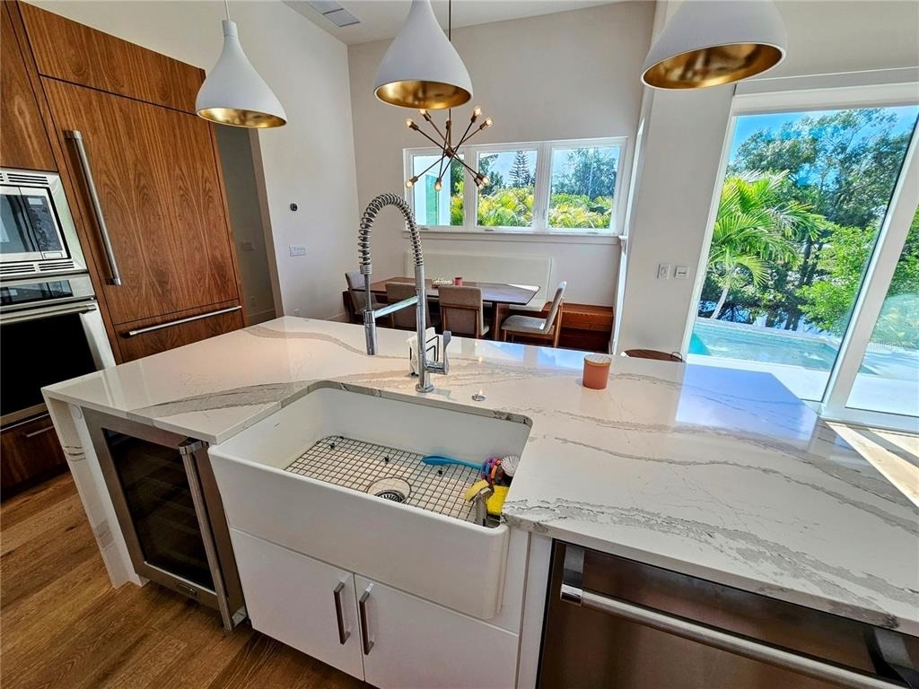 2408 Nassau Street - Photo 45
