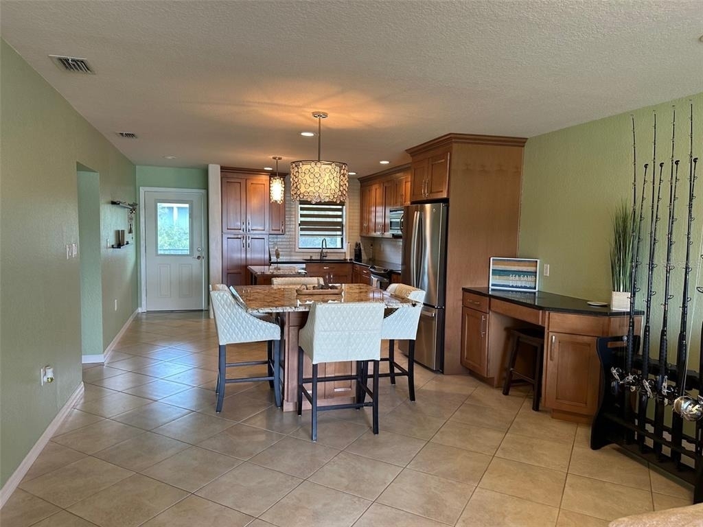 2100 N Peninsula Avenue - Photo 4