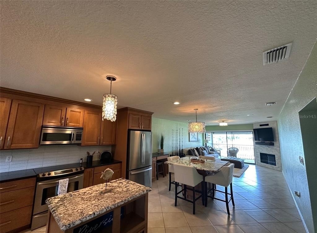 2100 N Peninsula Avenue - Photo 2