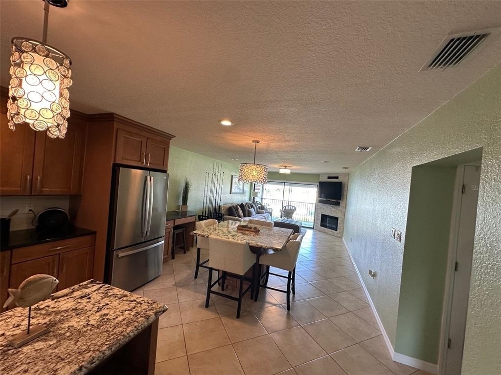 2100 N Peninsula Avenue - Photo 1