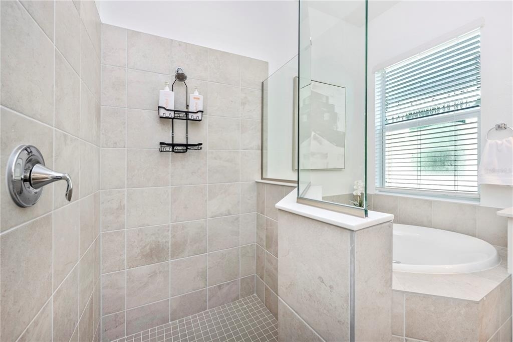 17662 Santorini Court - Photo 27