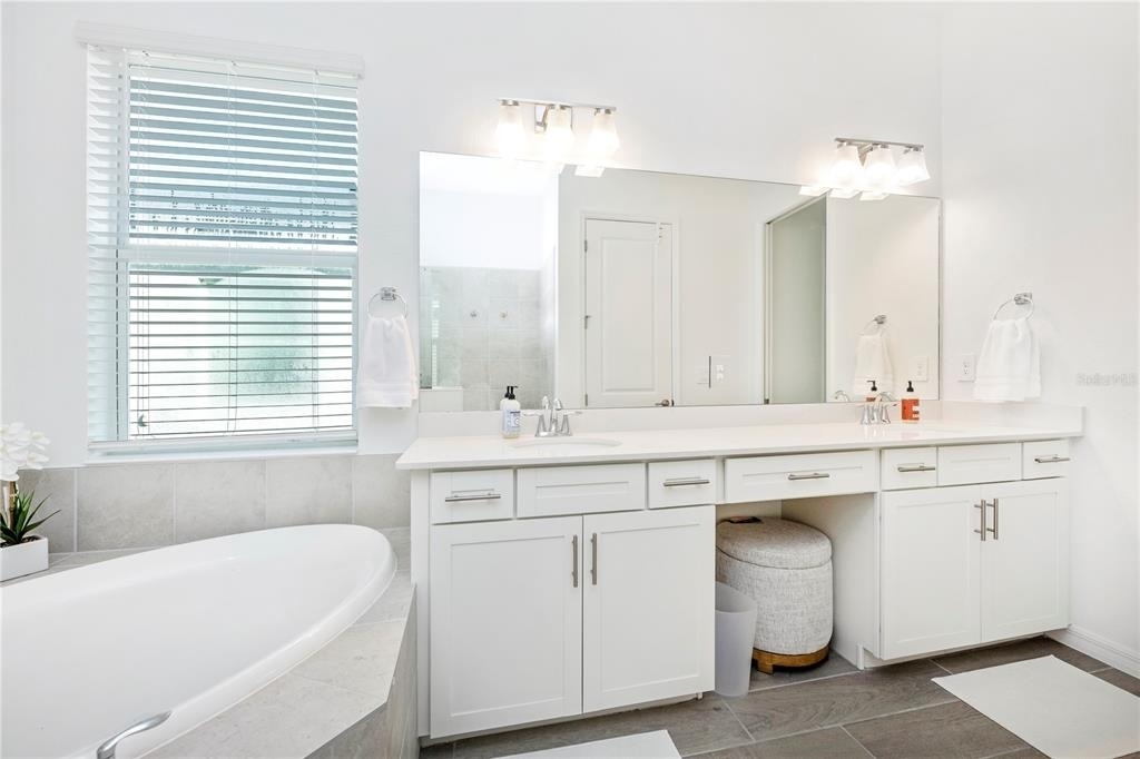 17662 Santorini Court - Photo 25