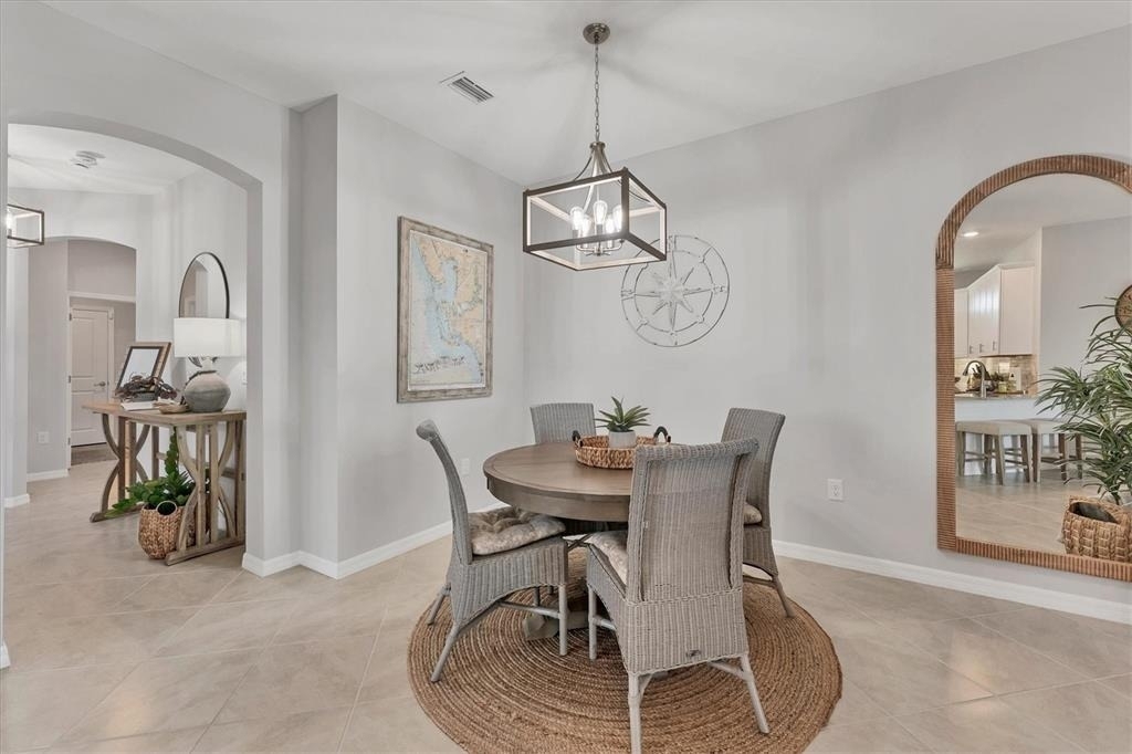 2049 Bonito Way - Photo 20