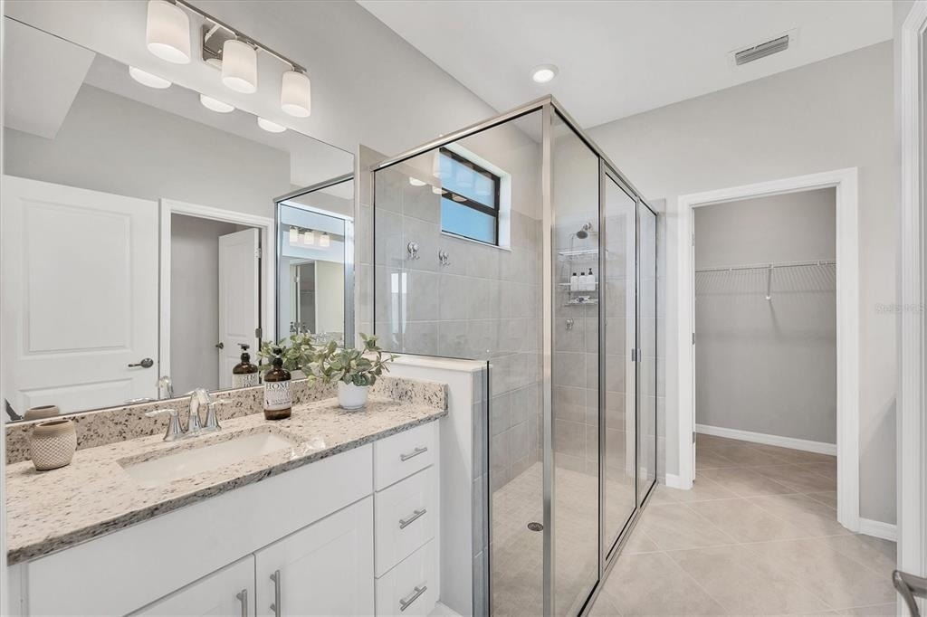 2049 Bonito Way - Photo 28