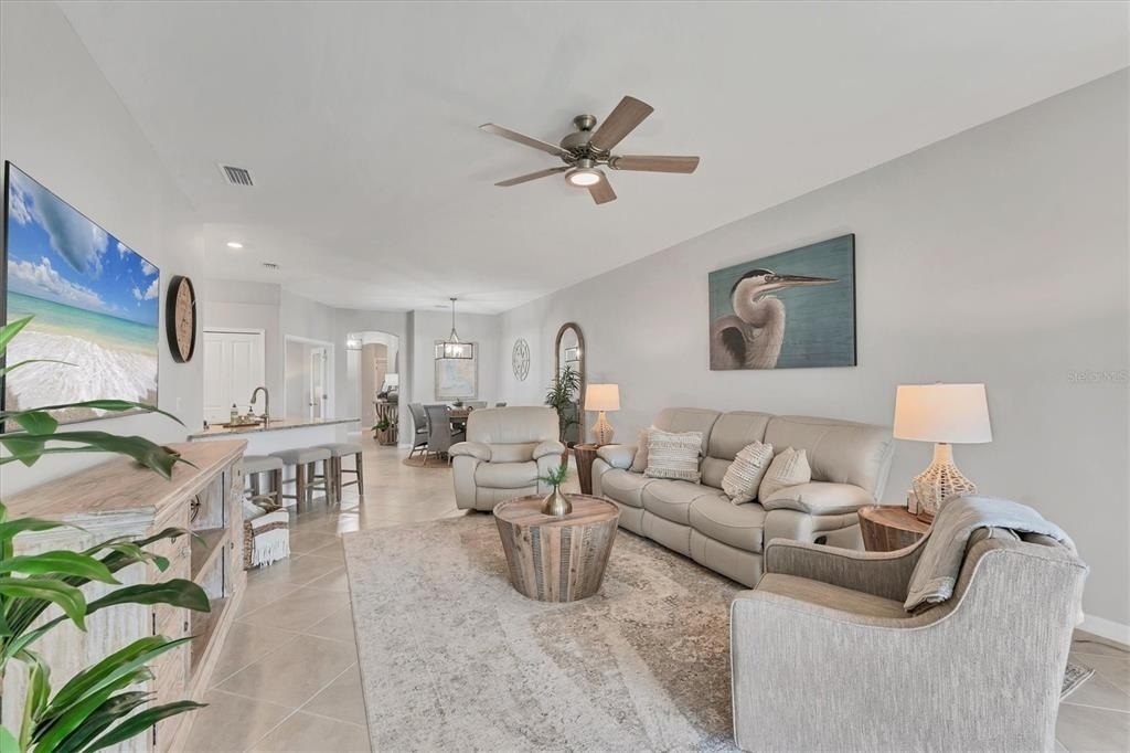 2049 Bonito Way - Photo 15
