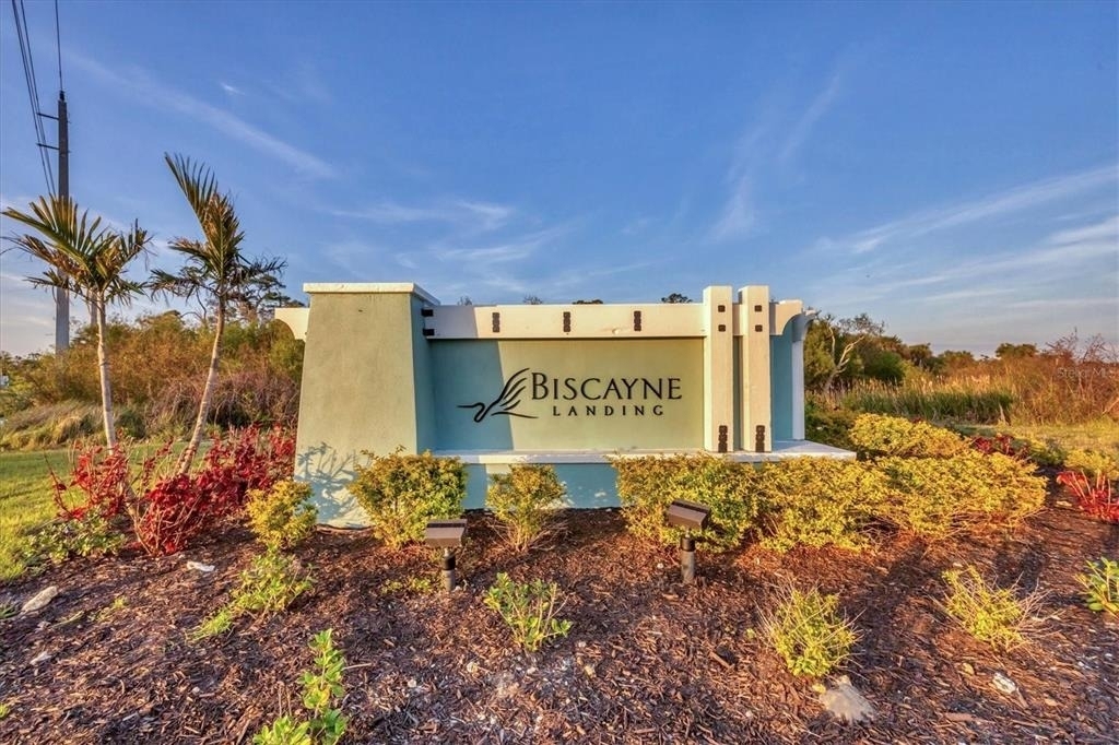 2049 Bonito Way - Photo 43