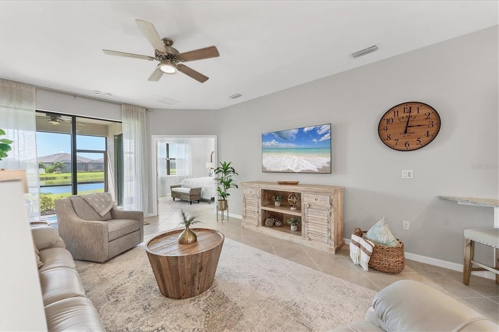 2049 Bonito Way - Photo 13