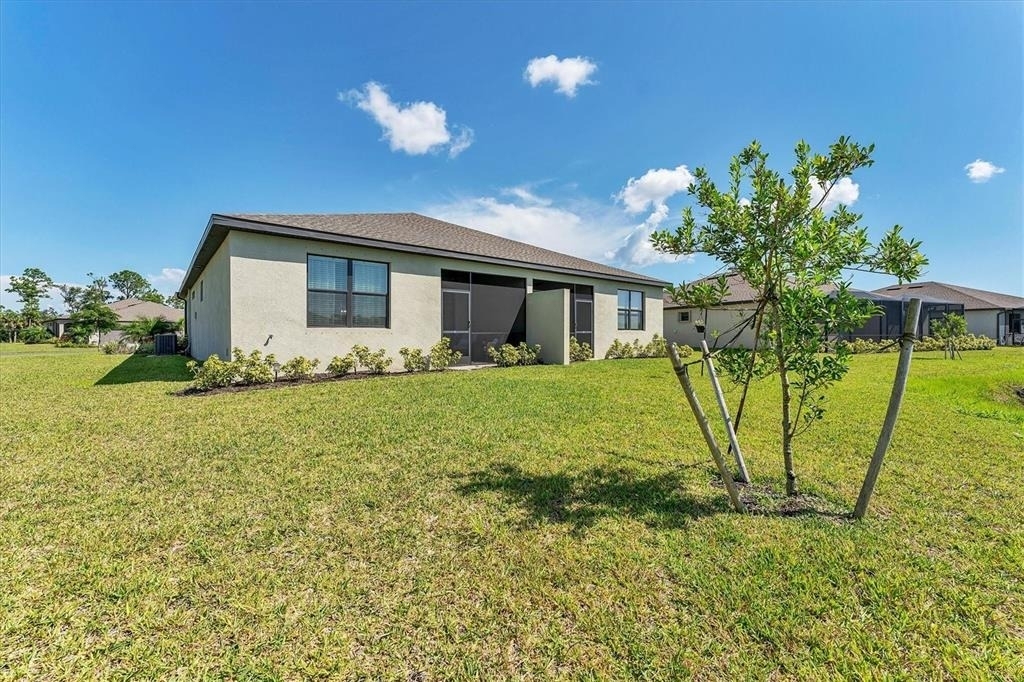 2049 Bonito Way - Photo 38