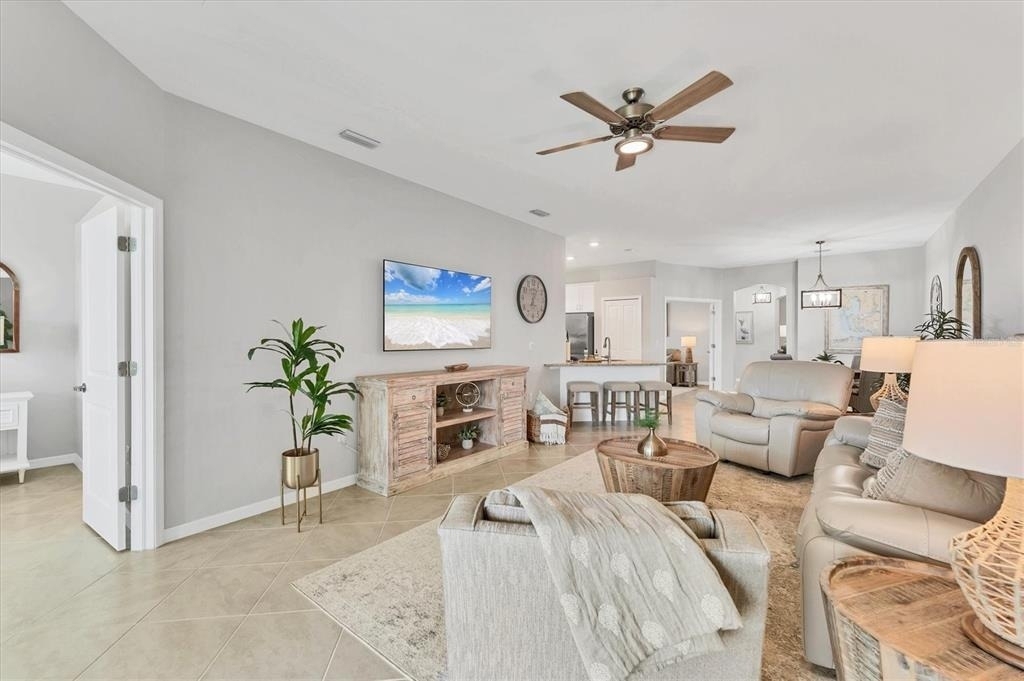2049 Bonito Way - Photo 16