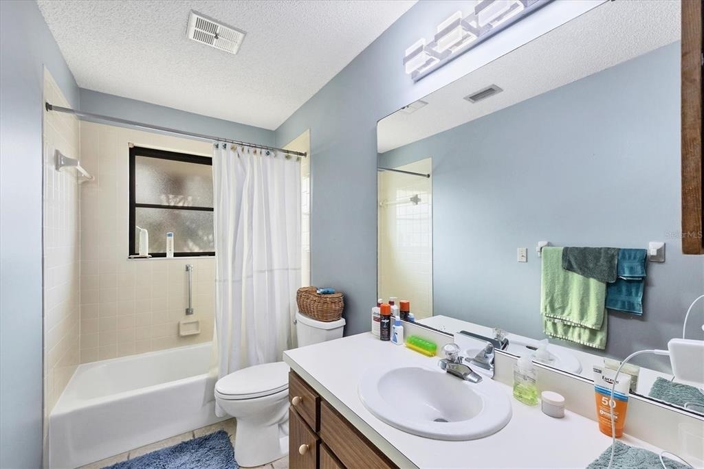 140 Damfino Street - Photo 23