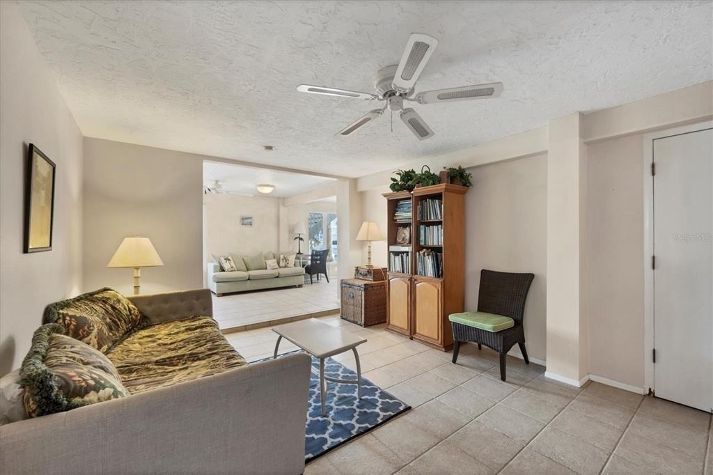 140 Damfino Street - Photo 28