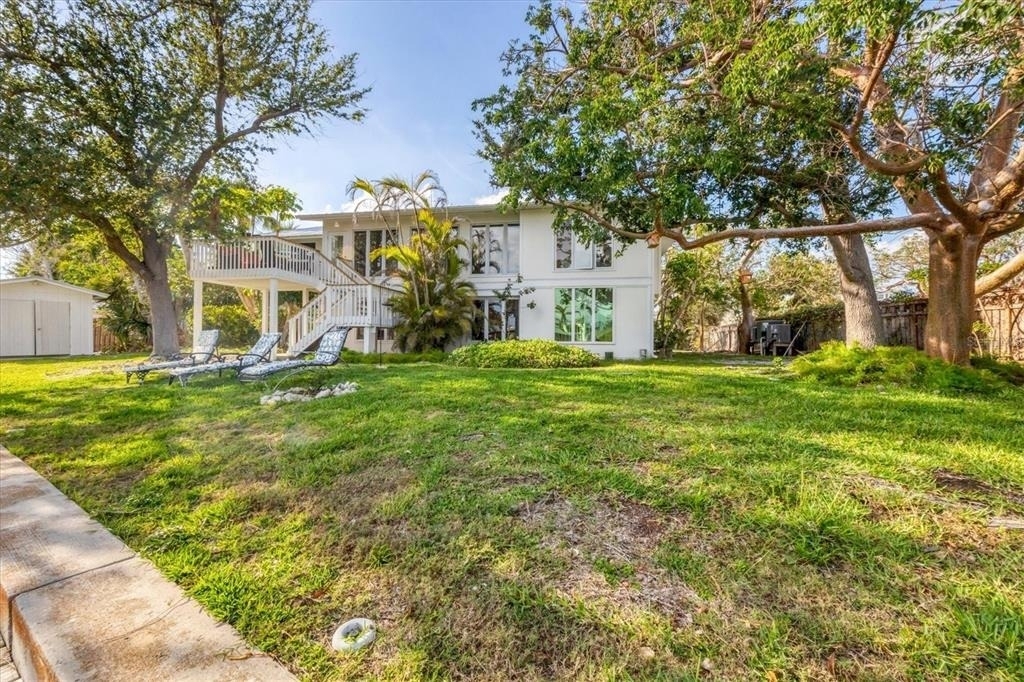140 Damfino Street - Photo 37