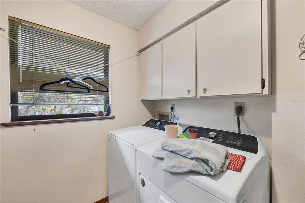 140 Damfino Street - Photo 33