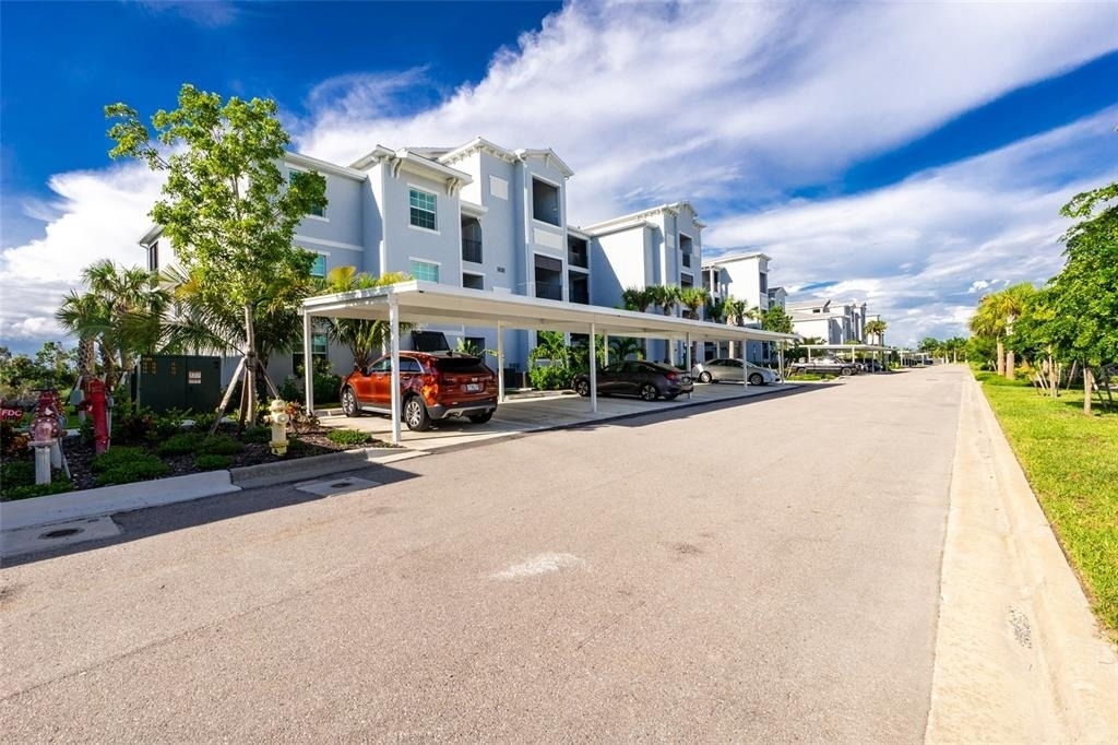 14141 Heritage Landing Boulevard - Photo 36