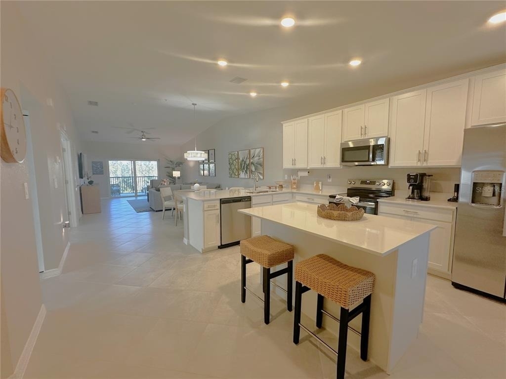 14221 Heritage Landing Boulevard - Photo 3