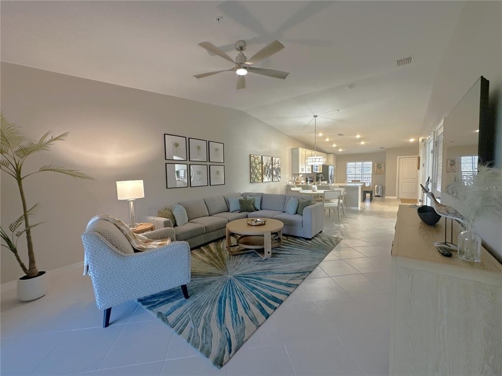 14221 Heritage Landing Boulevard - Photo 7