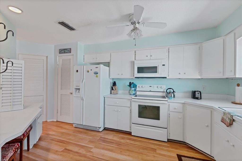 1336 Benjamin Franklin Drive - Photo 12