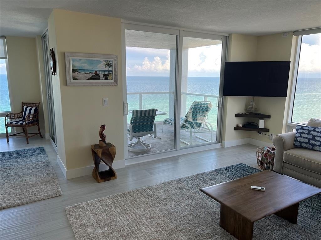 2425 Gulf Of Mexico Drive - Photo 12