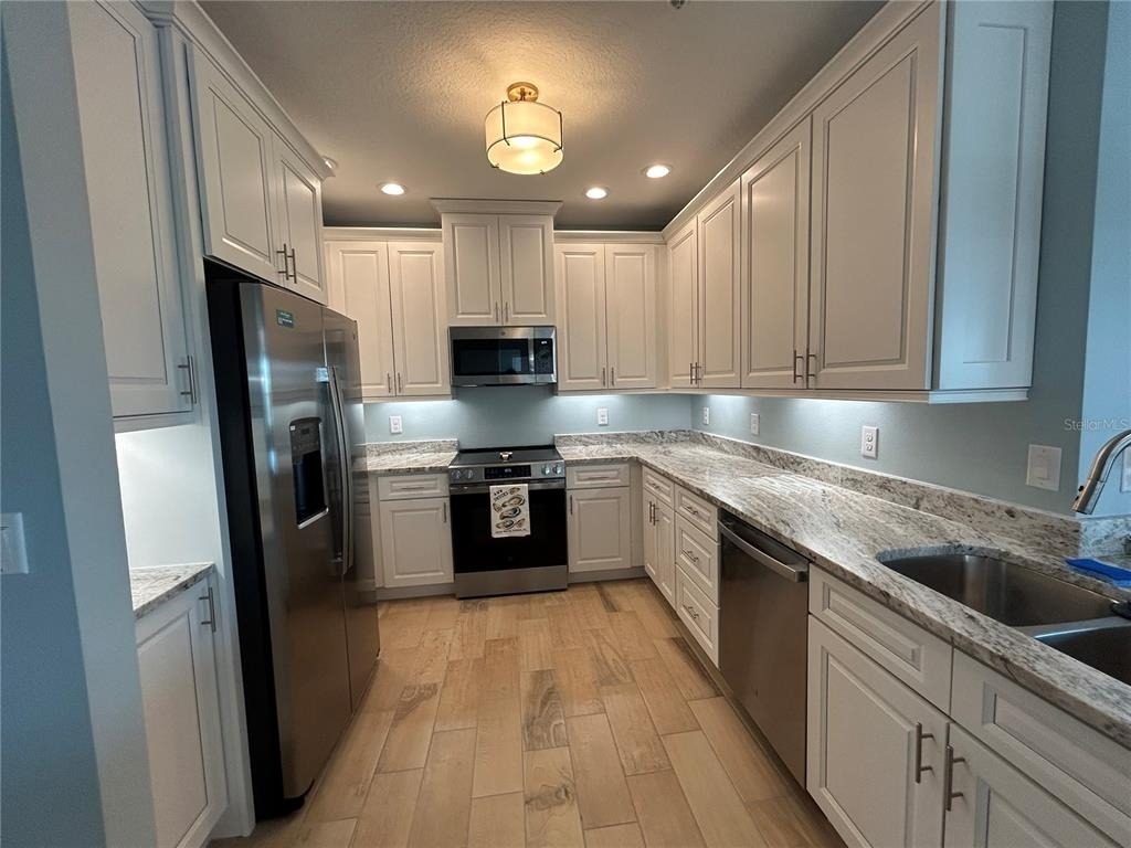 3426 79th Street Circle W - Photo 3