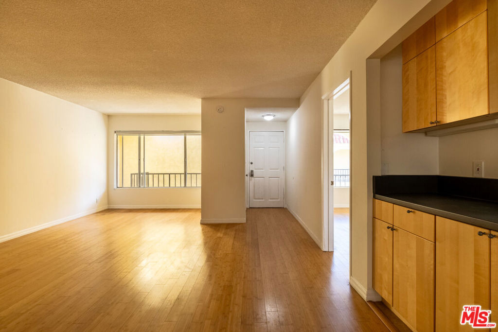 1033 6th Street - Photo 15