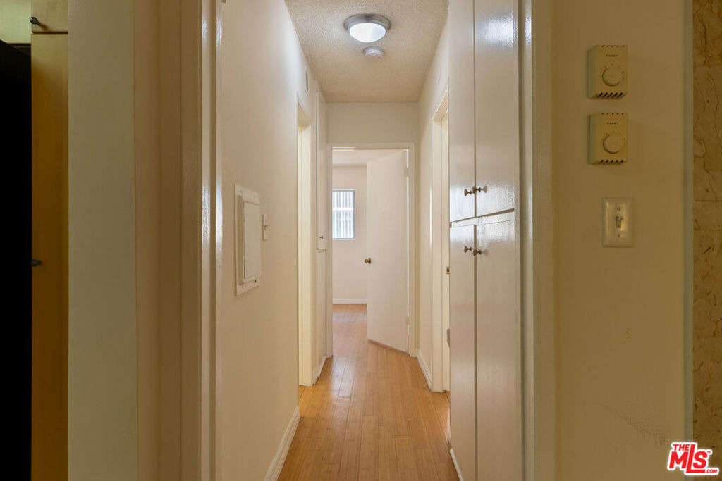 1033 6th Street - Photo 10