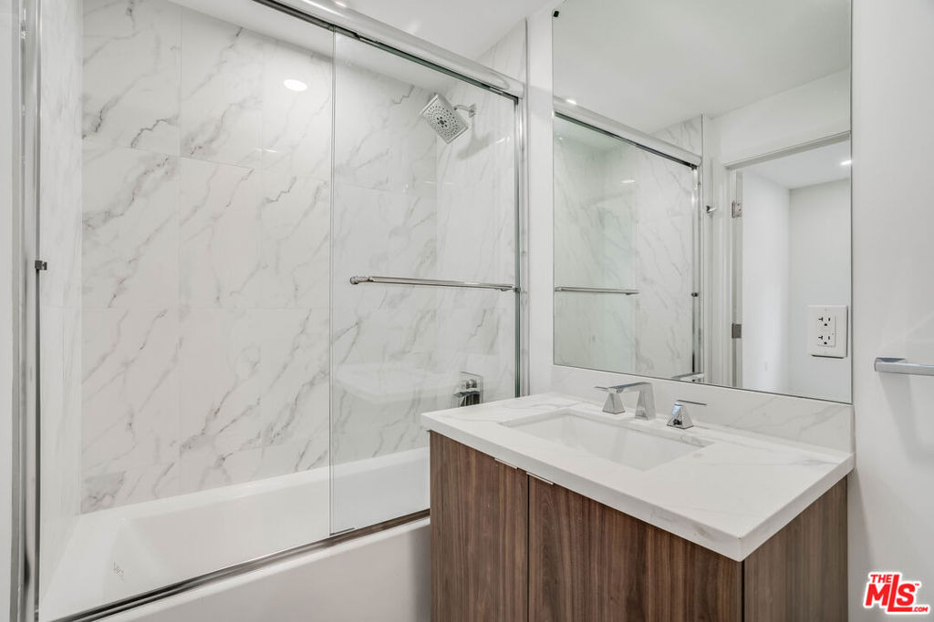 1021 S Shenandoah Street - Photo 11
