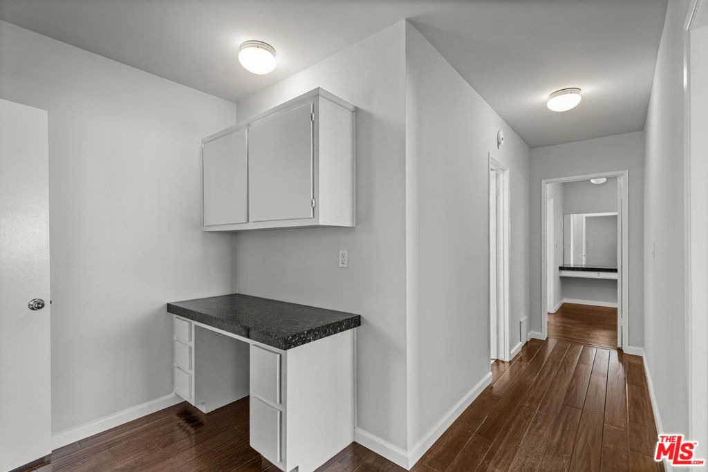 1342 Harvard Street - Photo 11