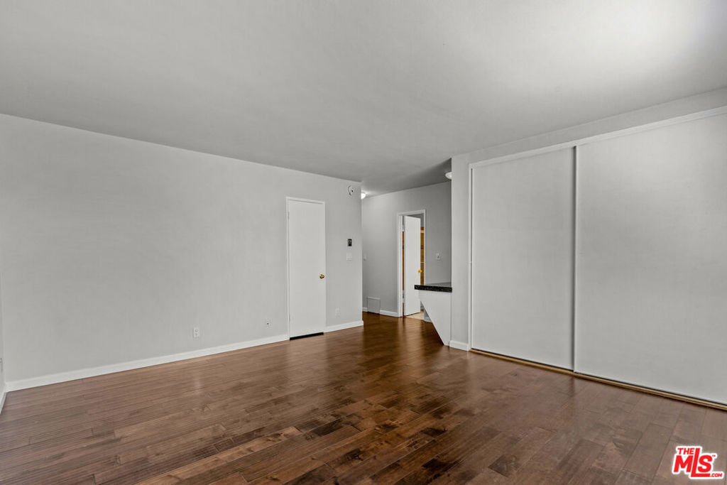 1342 Harvard Street - Photo 16