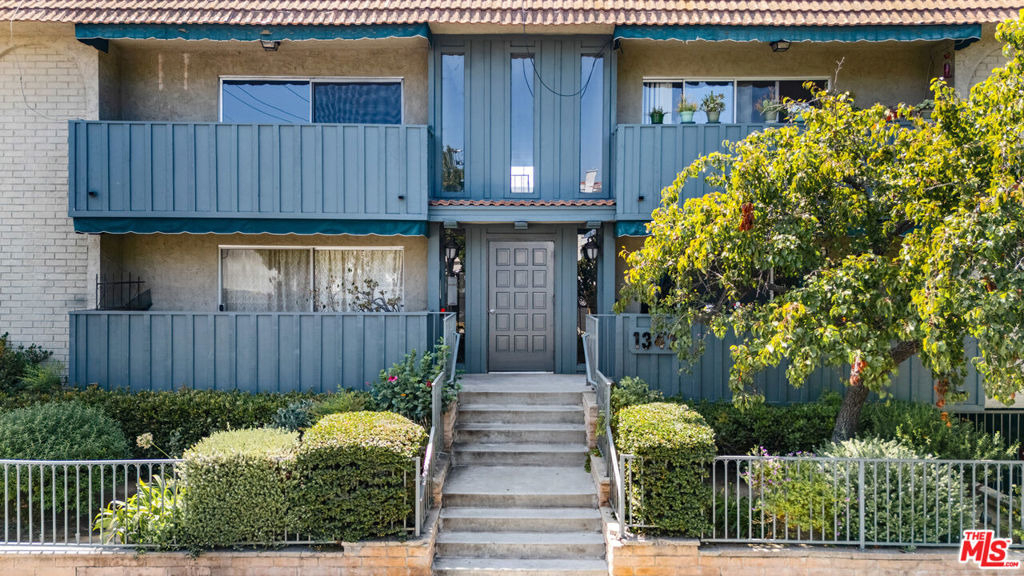1342 Harvard Street - Photo 1
