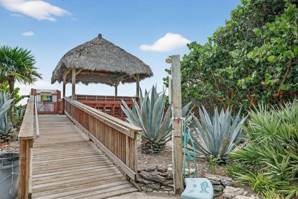 10310 S Ocean Drive - Photo 2