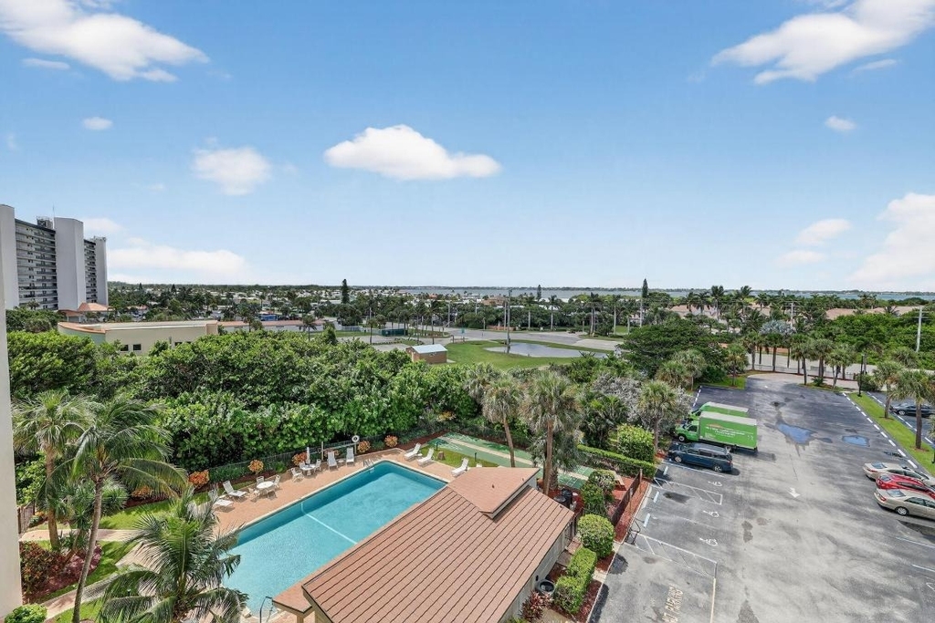 10310 S Ocean Drive - Photo 6