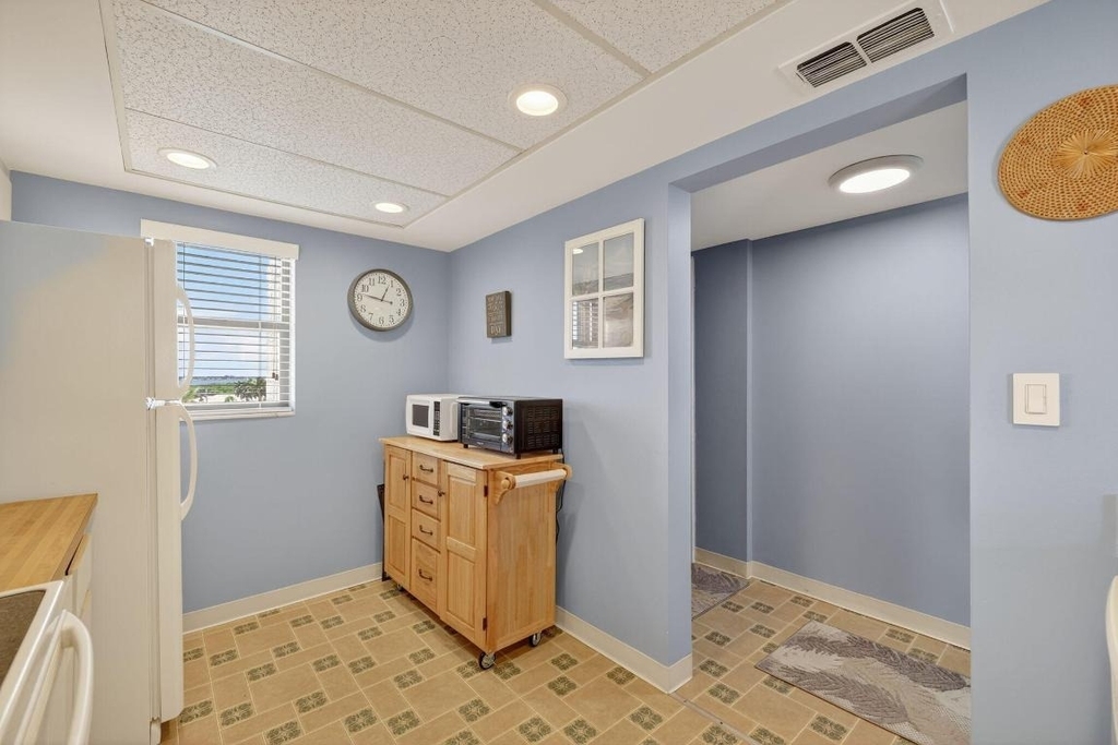 10310 S Ocean Drive - Photo 10