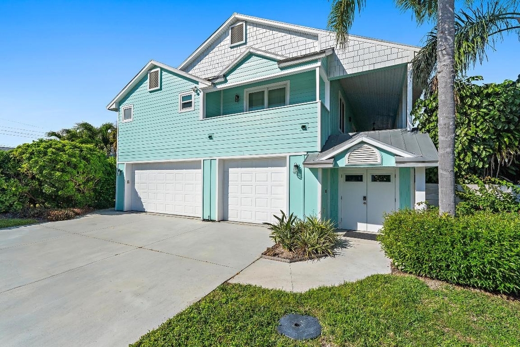 3463 Canal Court - Photo 3