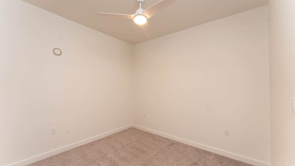 411 W Commerce St - Photo 70
